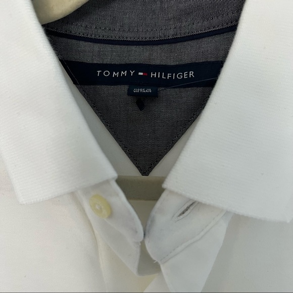 Tommy Hilfiger CLASSIC FIT SOLID POLO - Picture 3 of 7